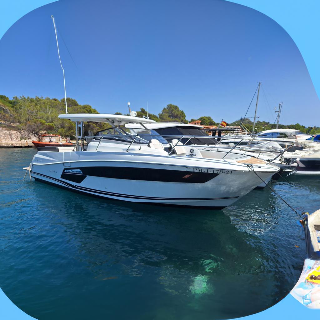 Jeanneau CAP CAMARAT 12.5 WA Jeanneau Cap Camarat 12.5 WA – Potencia, Lujo y Exclusividad