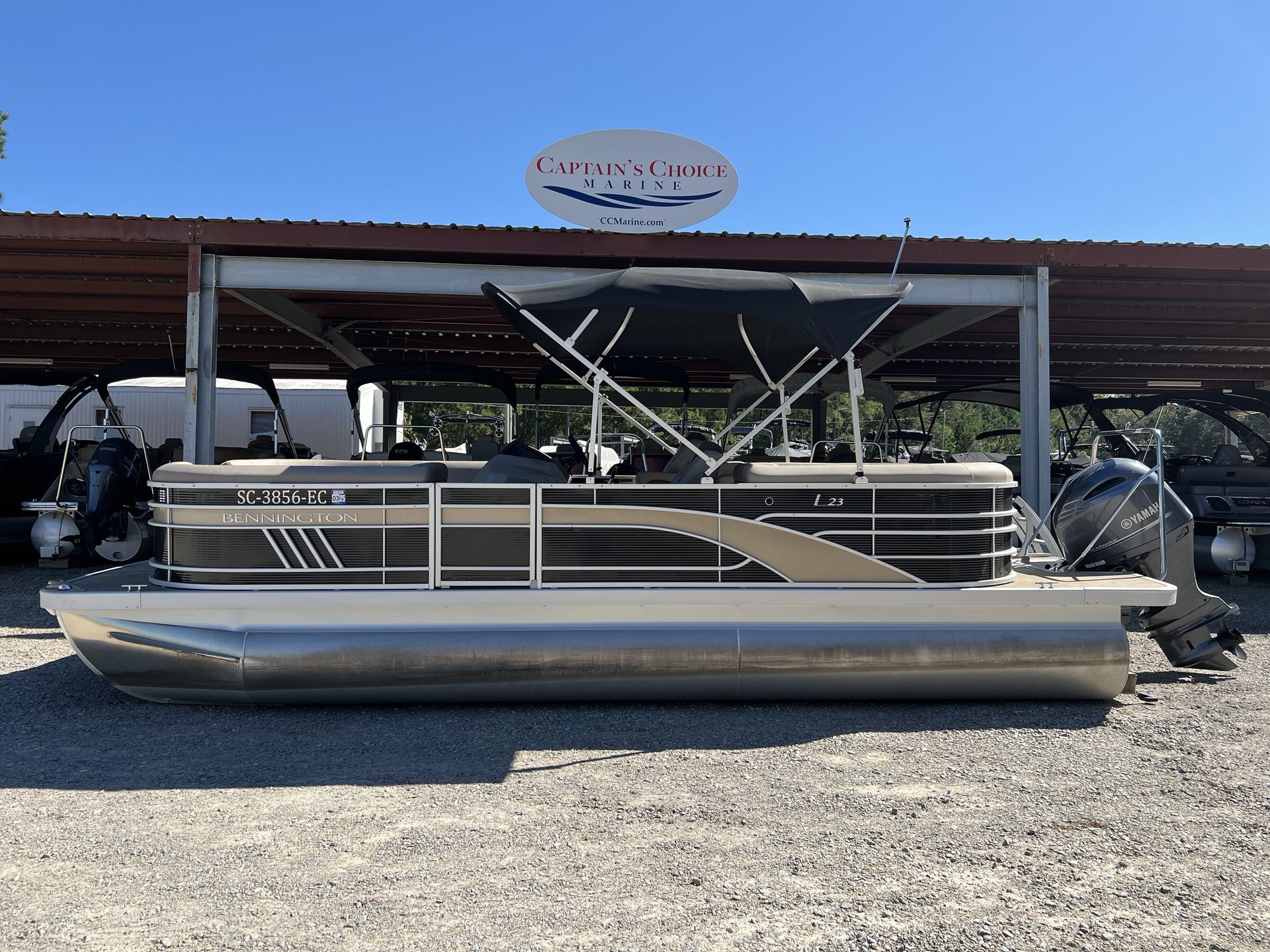 2023 Bennington 23 LSR