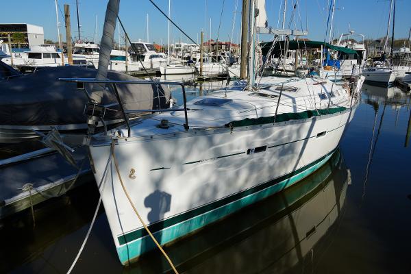 2007 Beneteau 373