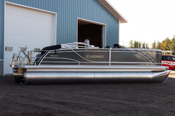 2025 Godfrey Monaco 235 SFL