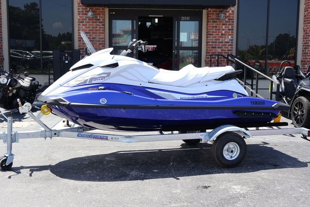 2025 Yamaha Boats GP SVHO-WHITE/RACING BLUE