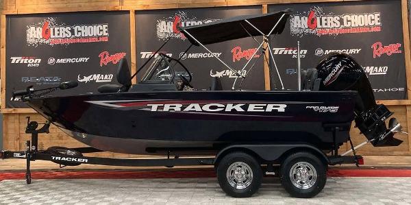 Tracker Pro Guide V-175 Combo 2025 Tracker Pro Guide V-175 Combo boat on display at Anglers Choice showroom.