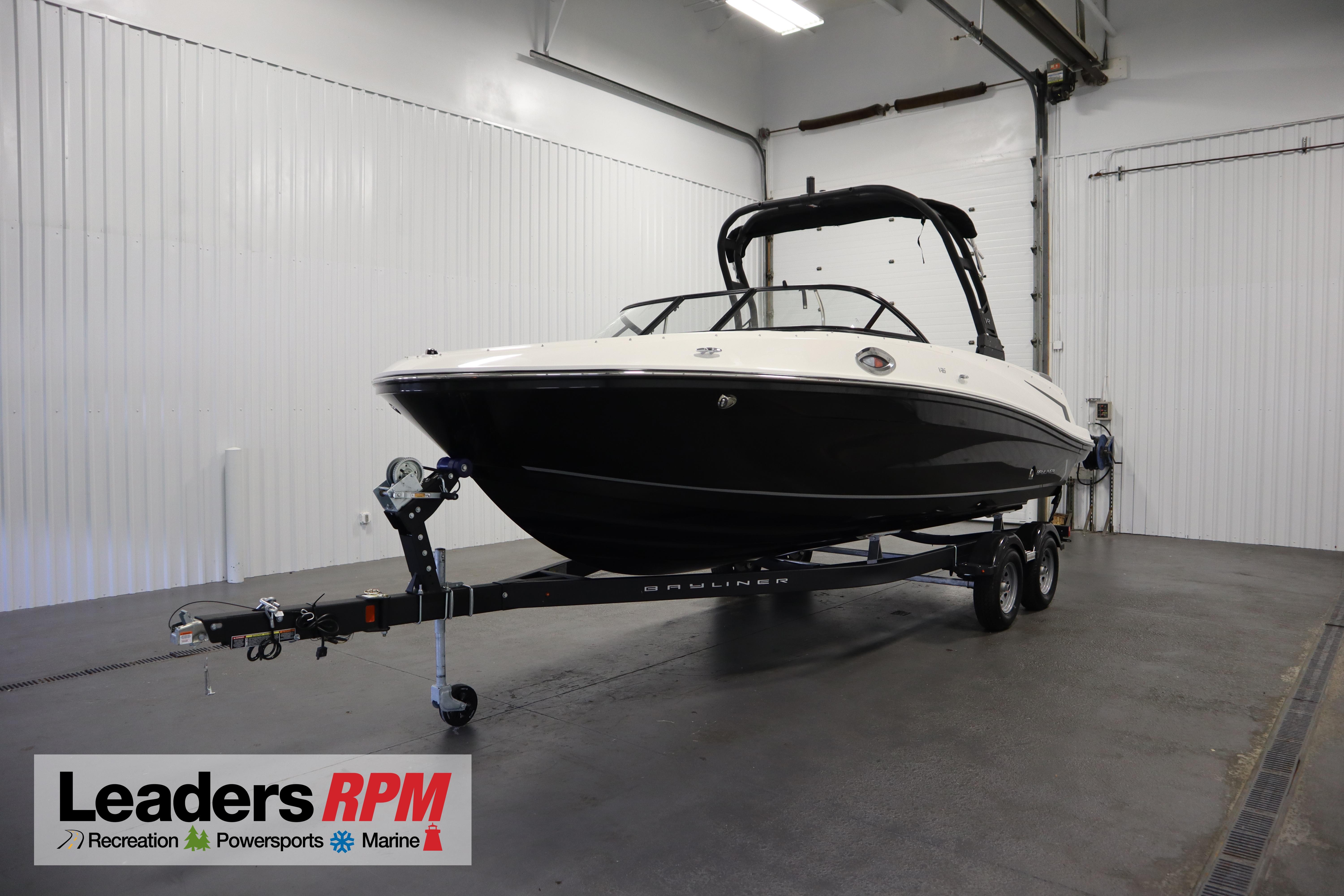 2025 Bayliner VR6 Bowrider