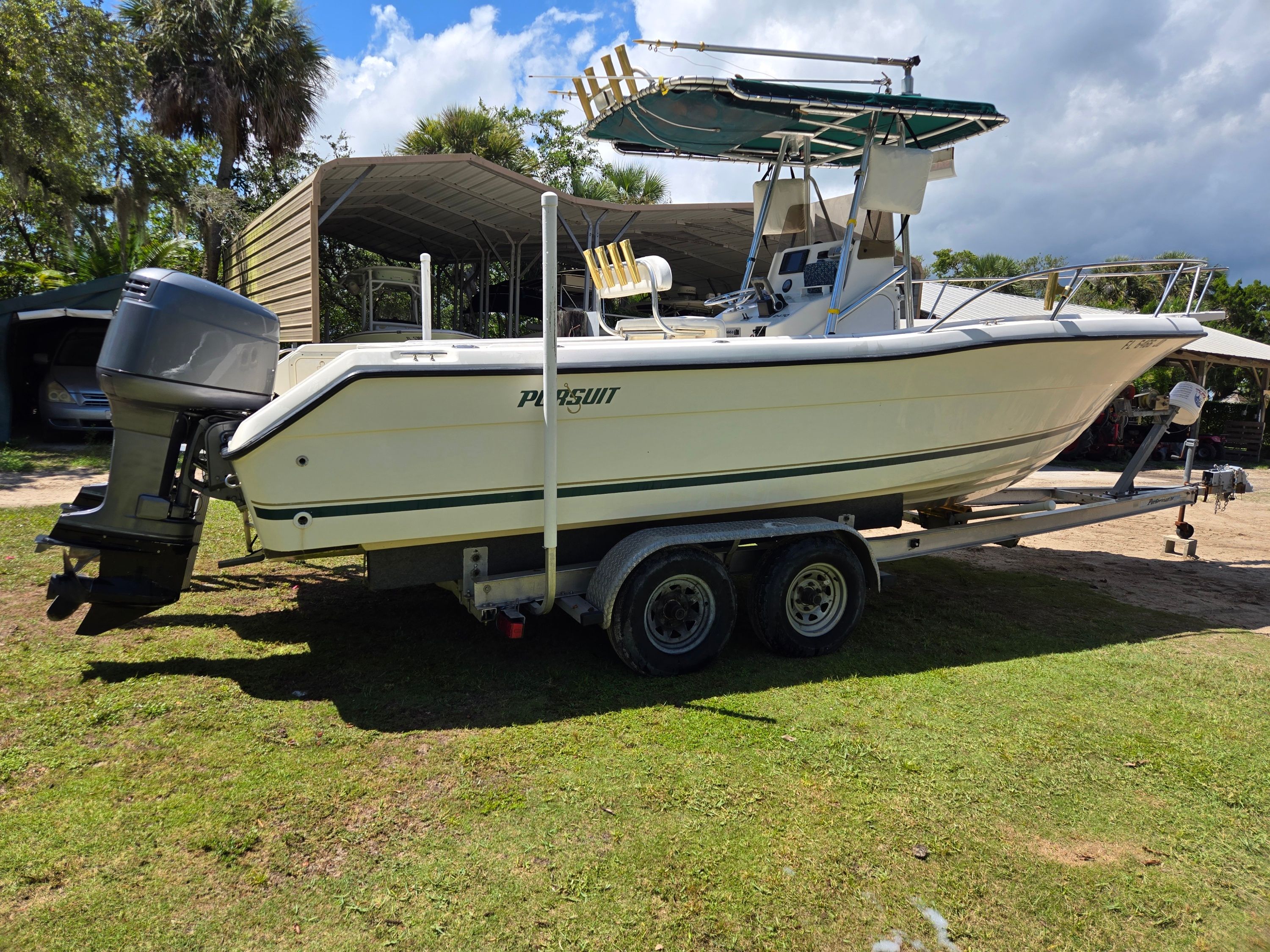 1996 Pursuit 2470 Pursuit