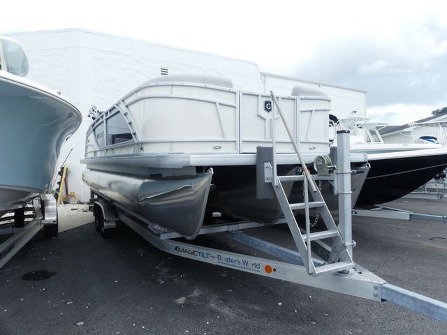 Godfrey Marine Monaco 235 C