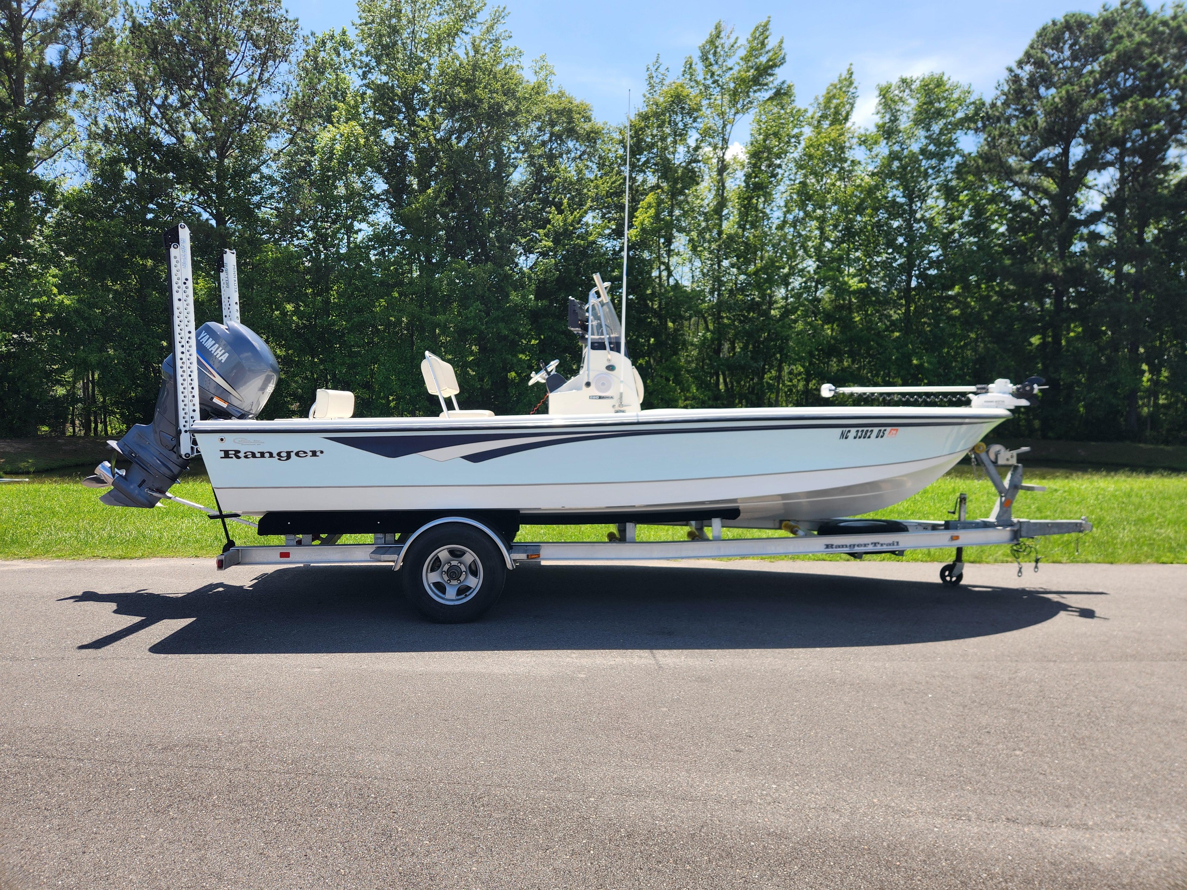 2011 Ranger 220 Bahia