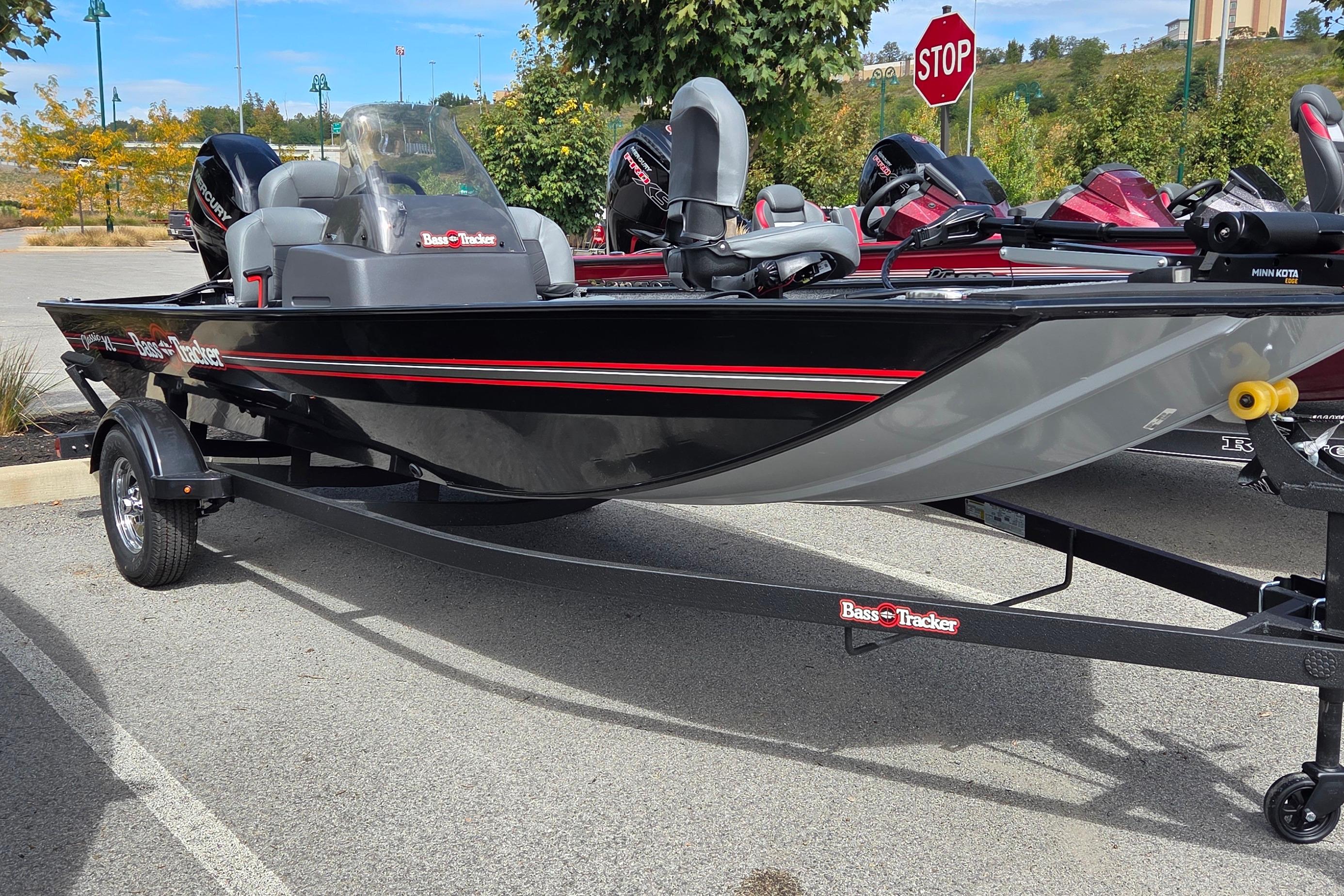 2026 Tracker Bass Tracker Classic XL