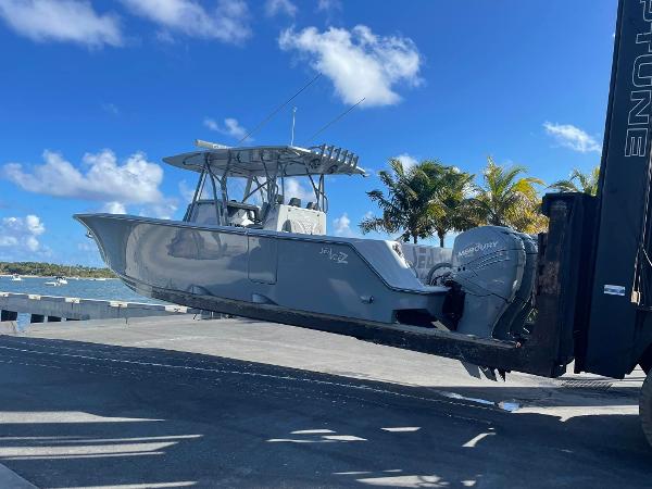 2021 SeaVee 370z