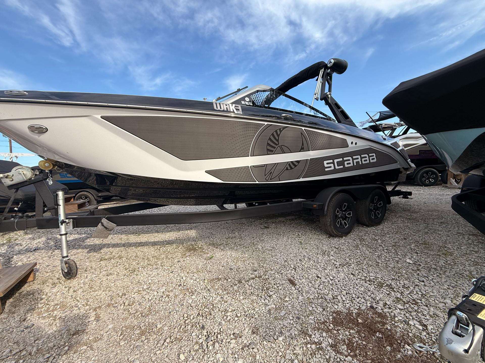 Scarab 235 LX Wake
