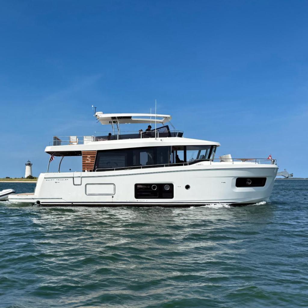 2026 Beneteau Swift Trawler 54