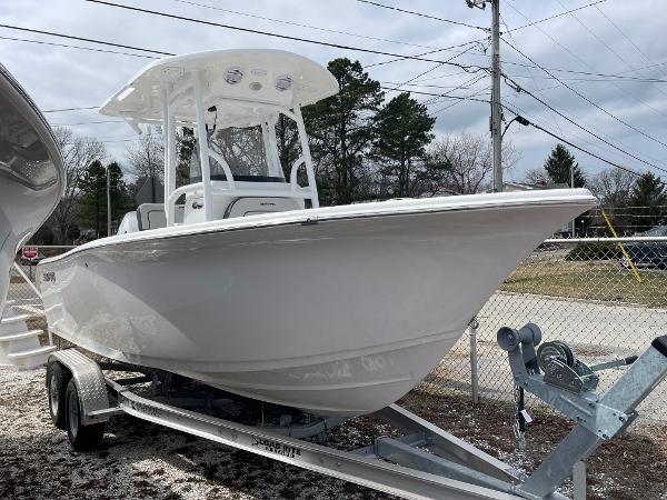 2025 Sea Pro 222 Center Console