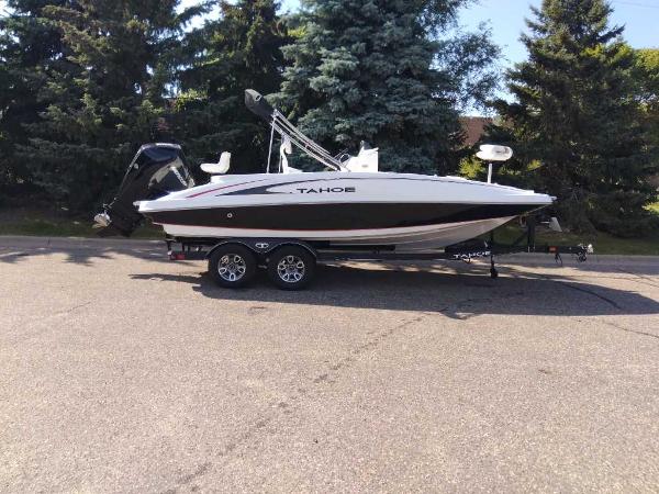 2023 Tahoe 2150 CC
