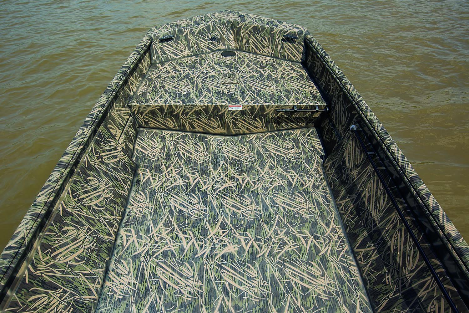 Crestliner Boat image