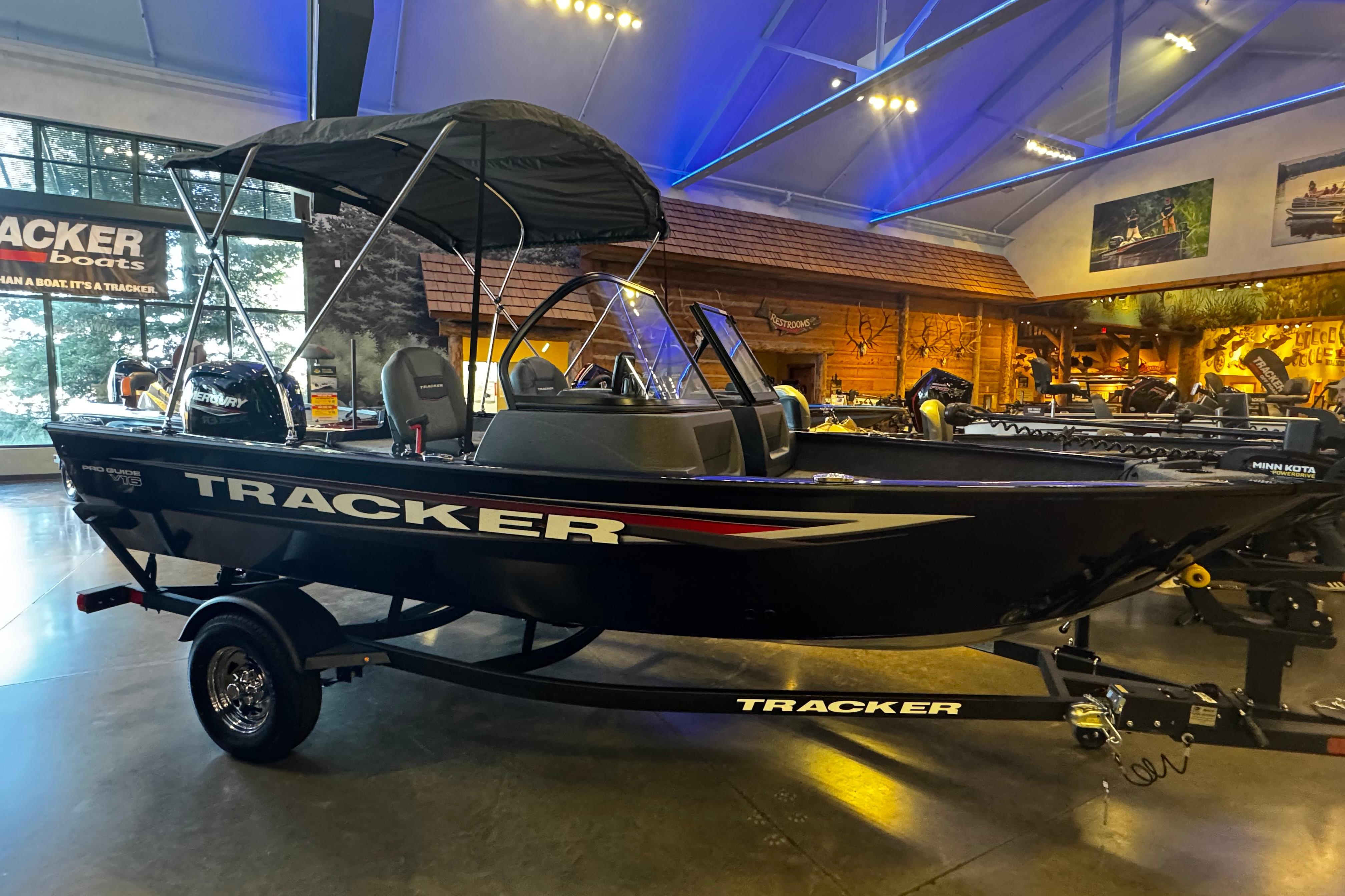 2026 Tracker Pro Guide V-16 WT