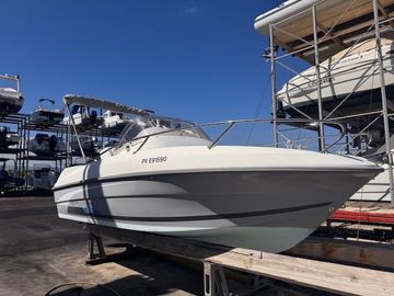 2011 Beneteau Flyer 550 Sun Deck