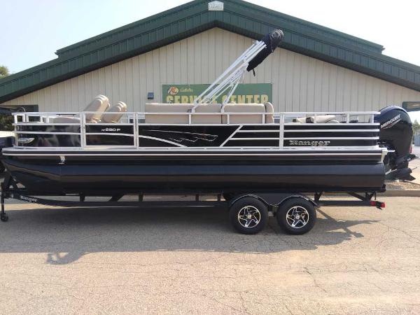 2024 Ranger Reata 220F