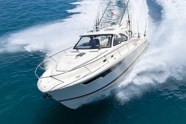 2025 Pursuit OS 405 Offshore