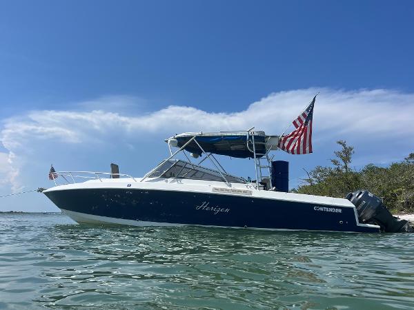 1992 Contender 35 Side Console Express
