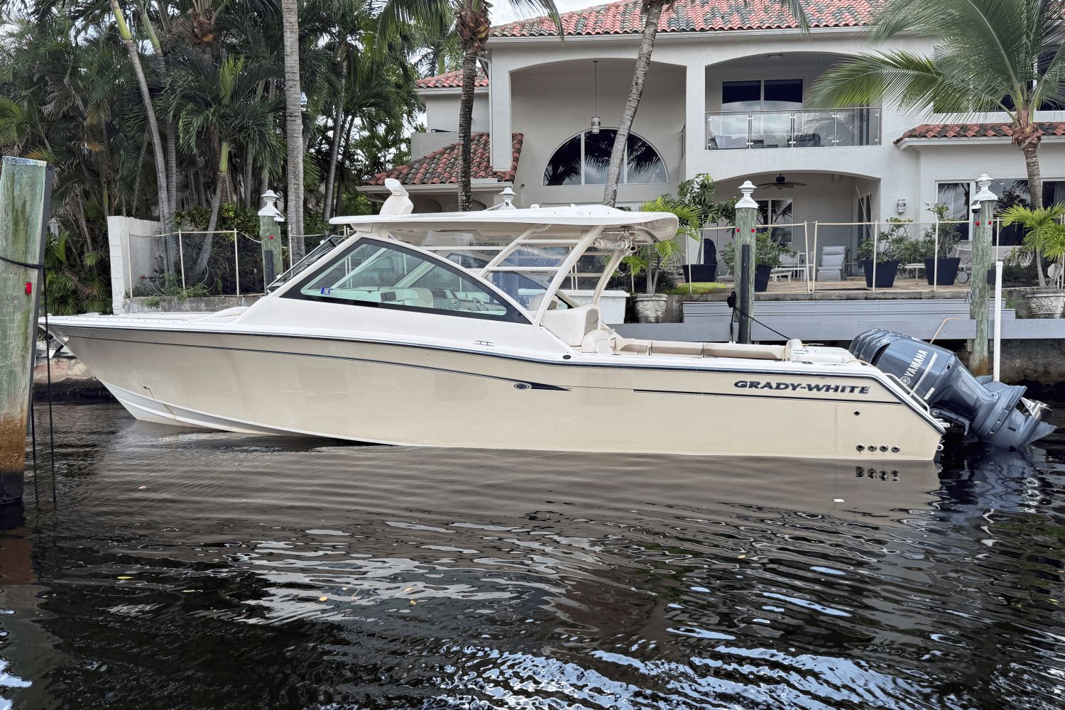2014 Grady-White 375 Freedom