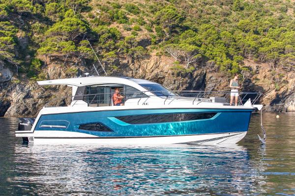 2026 Sealine C390