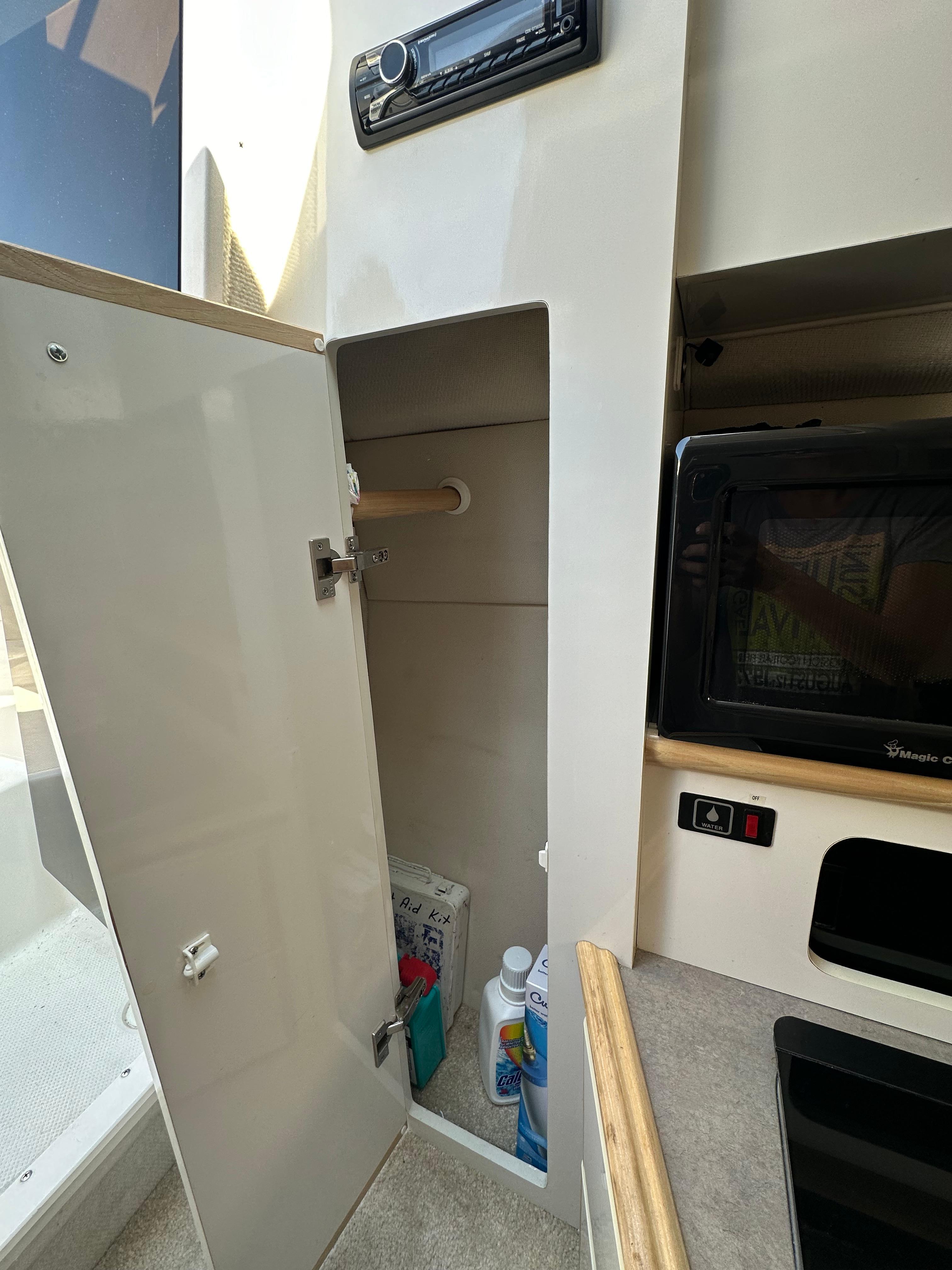 1995 Maxum 2400 SCR