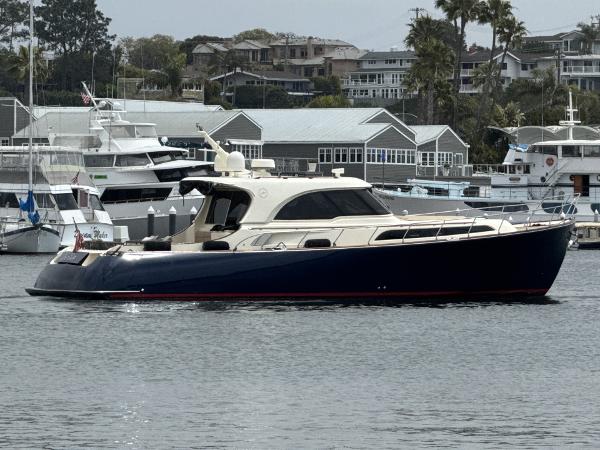 2006 Mochi Craft 51 Dolphin