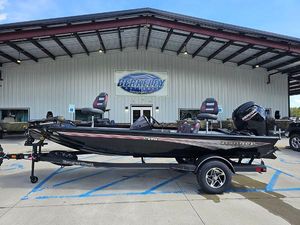 Ranger RT178 2025 Ranger RT178 boat displayed outside Berkeley Outdoors dealership.