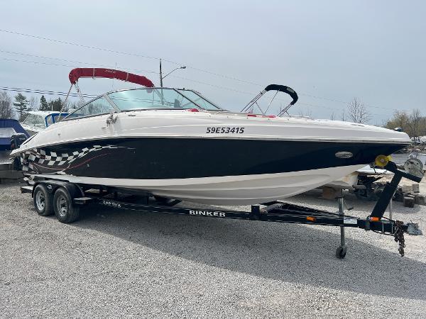 2005 Rinker 262 Captiva Bowrider