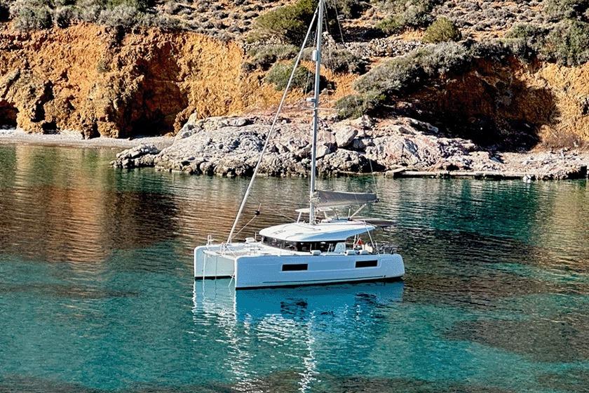 2021 Lagoon 40