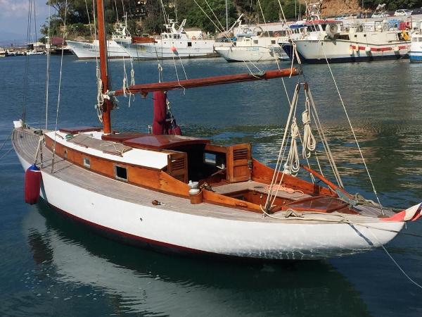 Custom Durand Marans Sloop d6ab02b6-35a1-4831-a02f-4b09234130c5