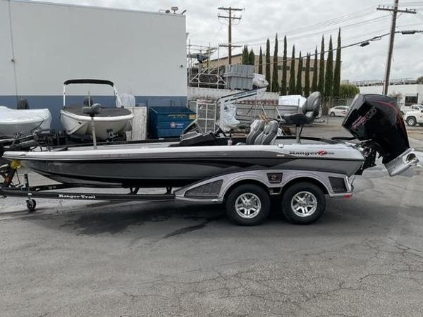 Ranger Z520 2025 Ranger Z520 boat on trailer in industrial area.