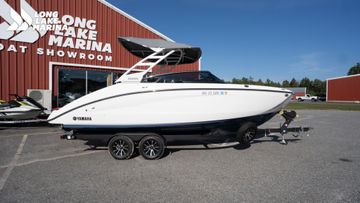 2023 Yamaha Boats 252SD