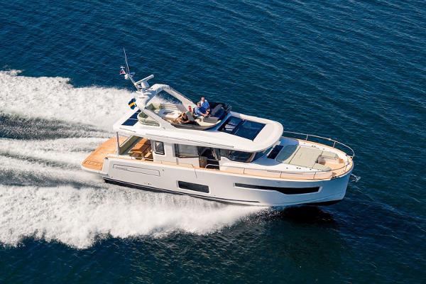 2026 Nimbus 495 Flybridge