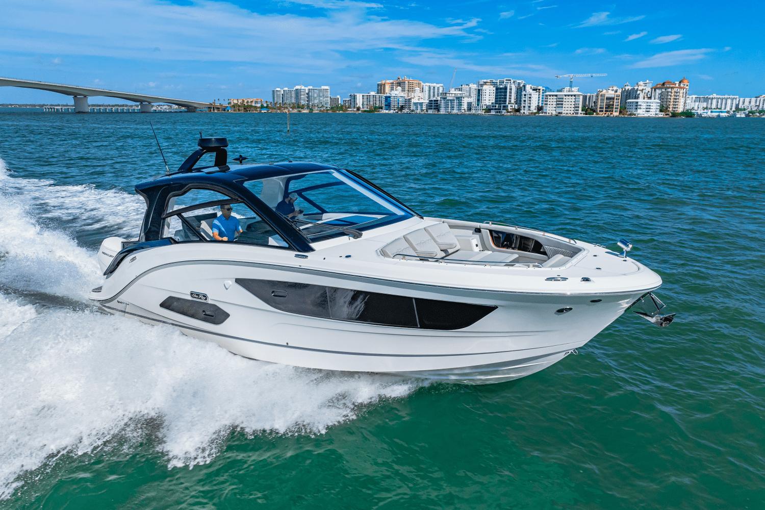 2024 Sea Ray 370DA OB