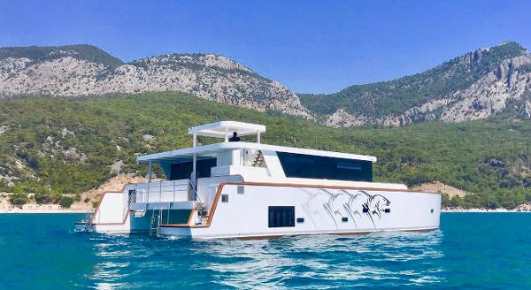 2020 Catamaran Ocean Beast 65
