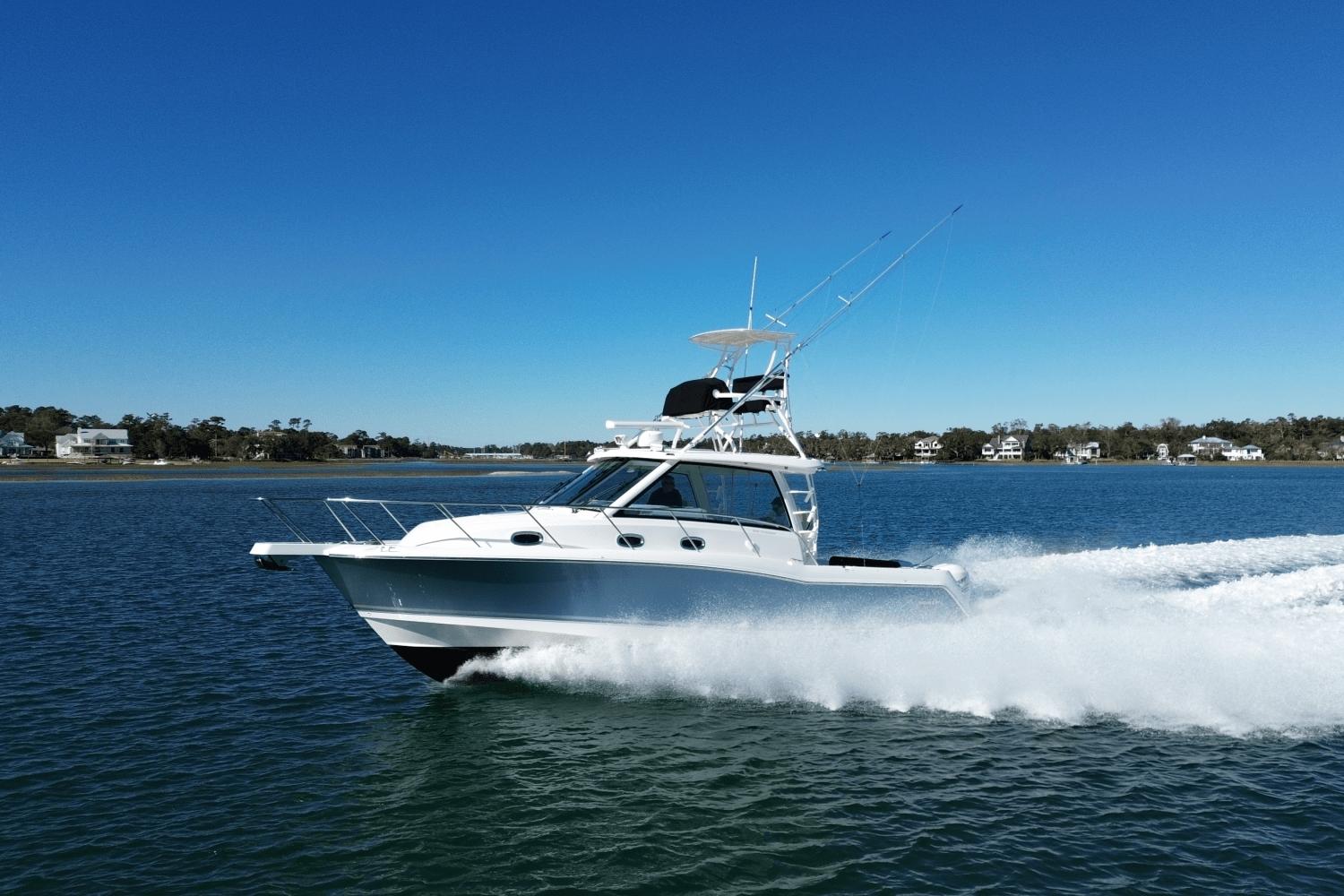 2020 Boston Whaler 345 Conquest