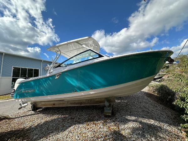 2024 Blackfin 272 DC