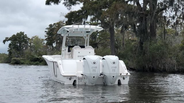 2022 Sea Fox 288 Commander