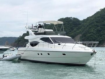 2005 Ferretti Yachts 500