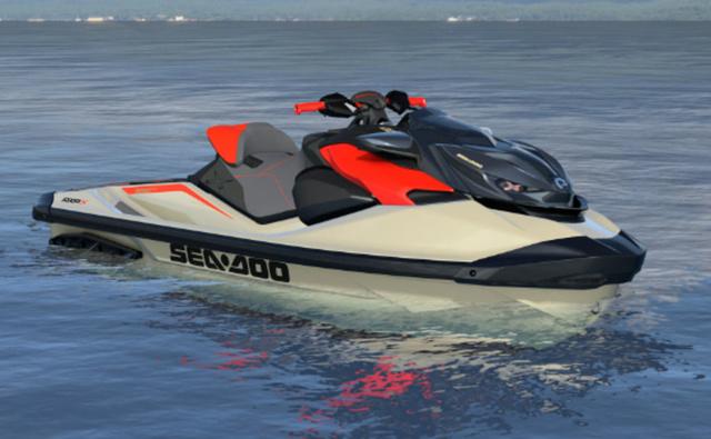 2025 BRP Sea-Doo RXP-X 325 W/SOUND, METALLIC TAN/ LAVA RED