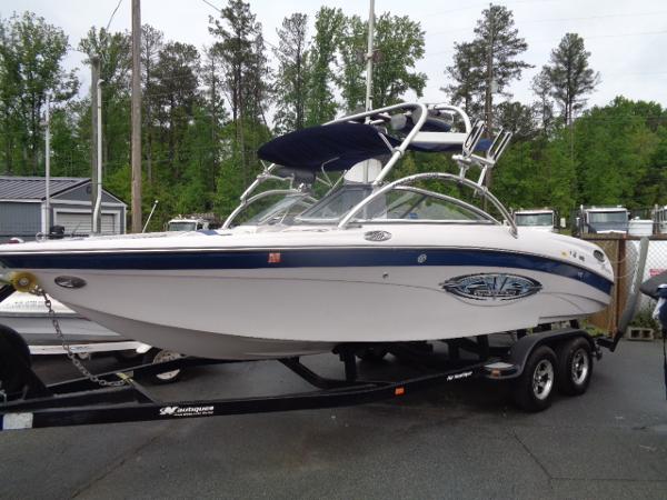 2005 Nautique Air 226