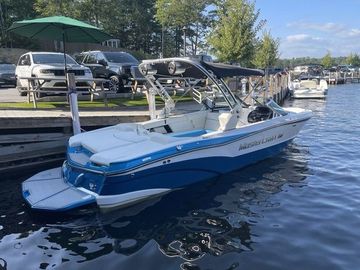 2021 MasterCraft XT23