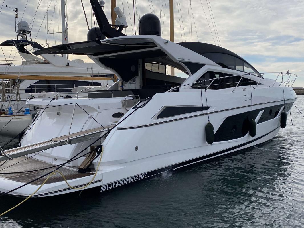 2017 Sunseeker Predator 57
