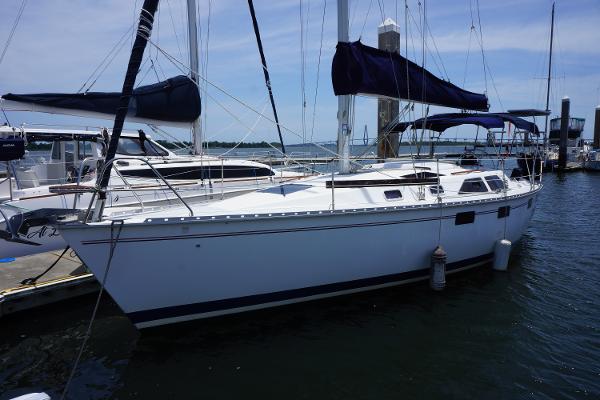 1993 Hunter 35.5