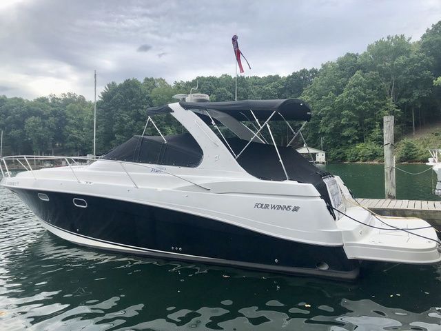 2003 Four Winns 378 Vista