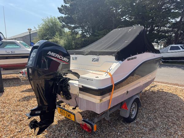 2021 Quicksilver Activ 455 Open