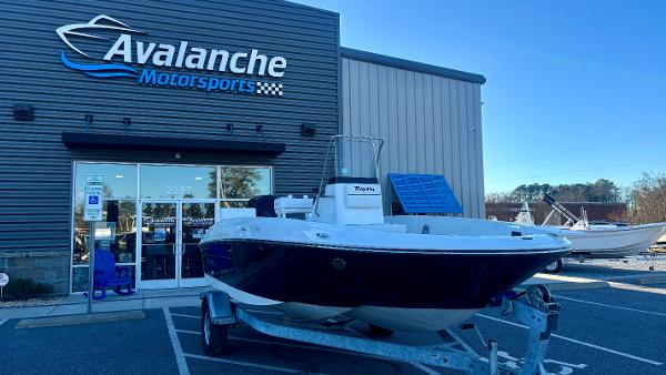 Bayliner T18 Limited Edition 2025 Bayliner T18 Limited Edition boat at Avalanche Motorsports dealership.
