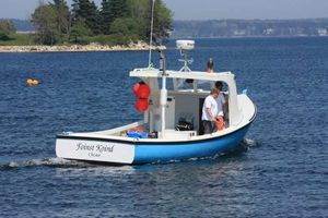 Custom Mahaney Cape 28 Aft View