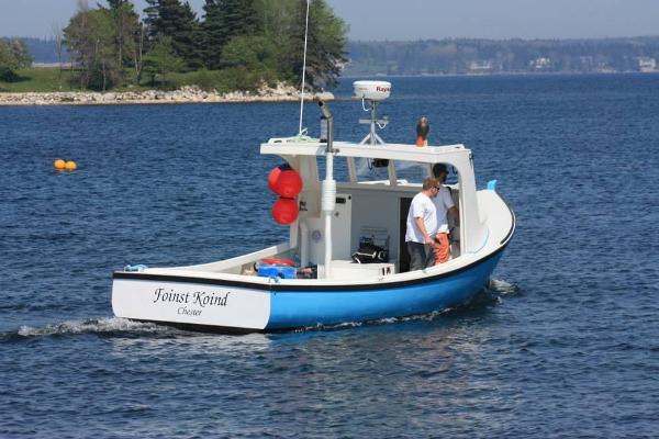 Custom Mahaney Cape 28 Aft View