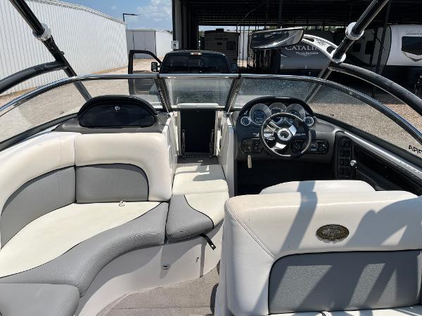 2008 Supra Launch 24 SSV
